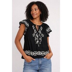 🖤OLD NAVY EMBROIDERED FLUTTER SLEEVE TOP MEDIUM GUC🖤